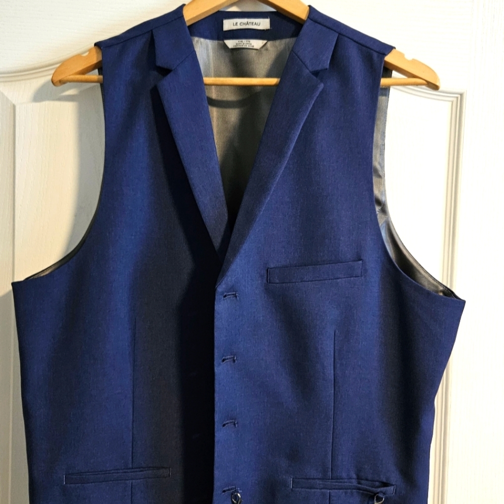 Le chateau vest